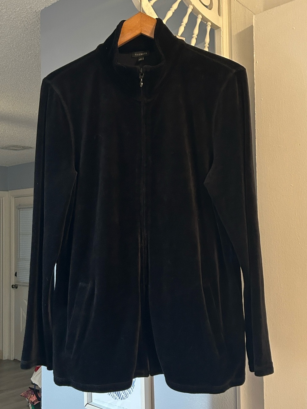Vintage Y2K Talbots Women’s Black Burnout Velvet Velour Zip Up Jacket, Size L